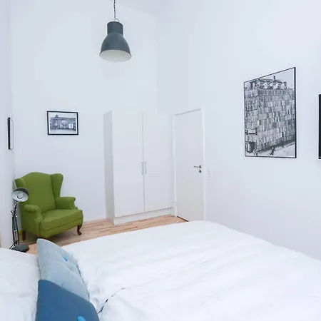 Lägenhet Beautiful One-bedroom Right At The Canal *