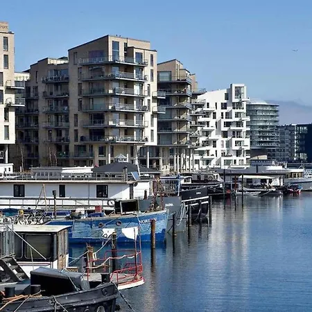 Beautiful One-bedroom Right At The Canal Lägenhet